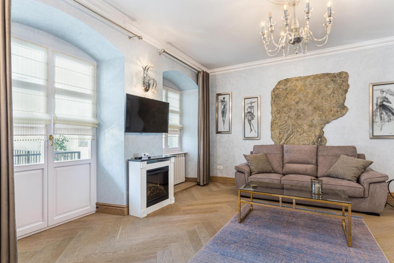 Krone Apartment ブラショフ エクステリア 写真