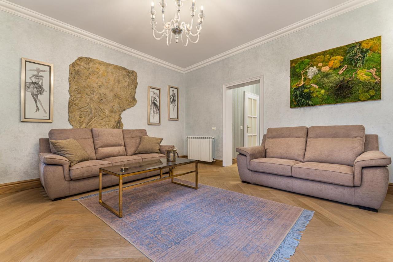 Krone Apartment ブラショフ エクステリア 写真