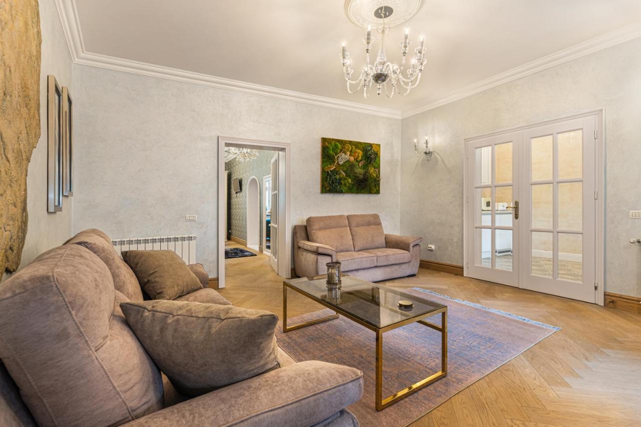 Krone Apartment ブラショフ エクステリア 写真