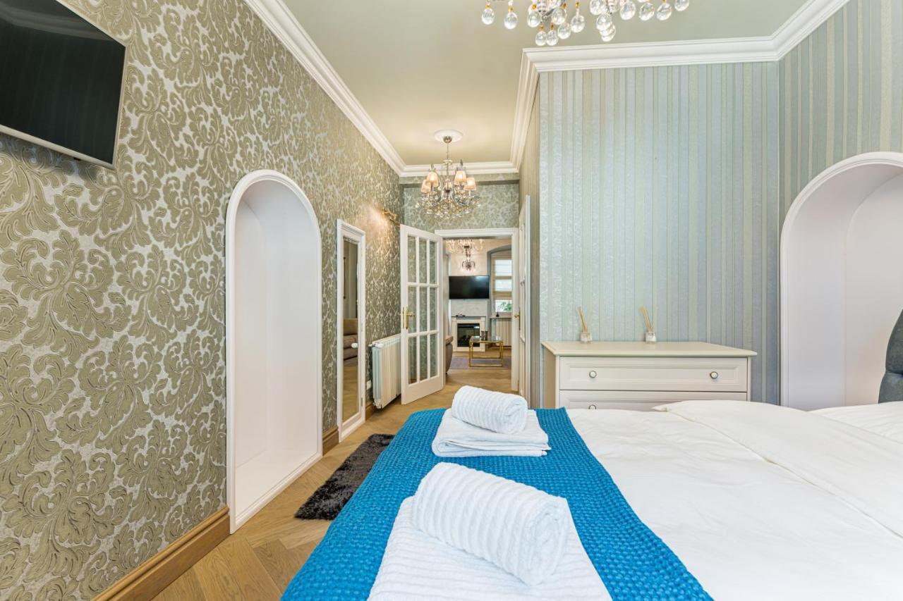 Krone Apartment ブラショフ エクステリア 写真